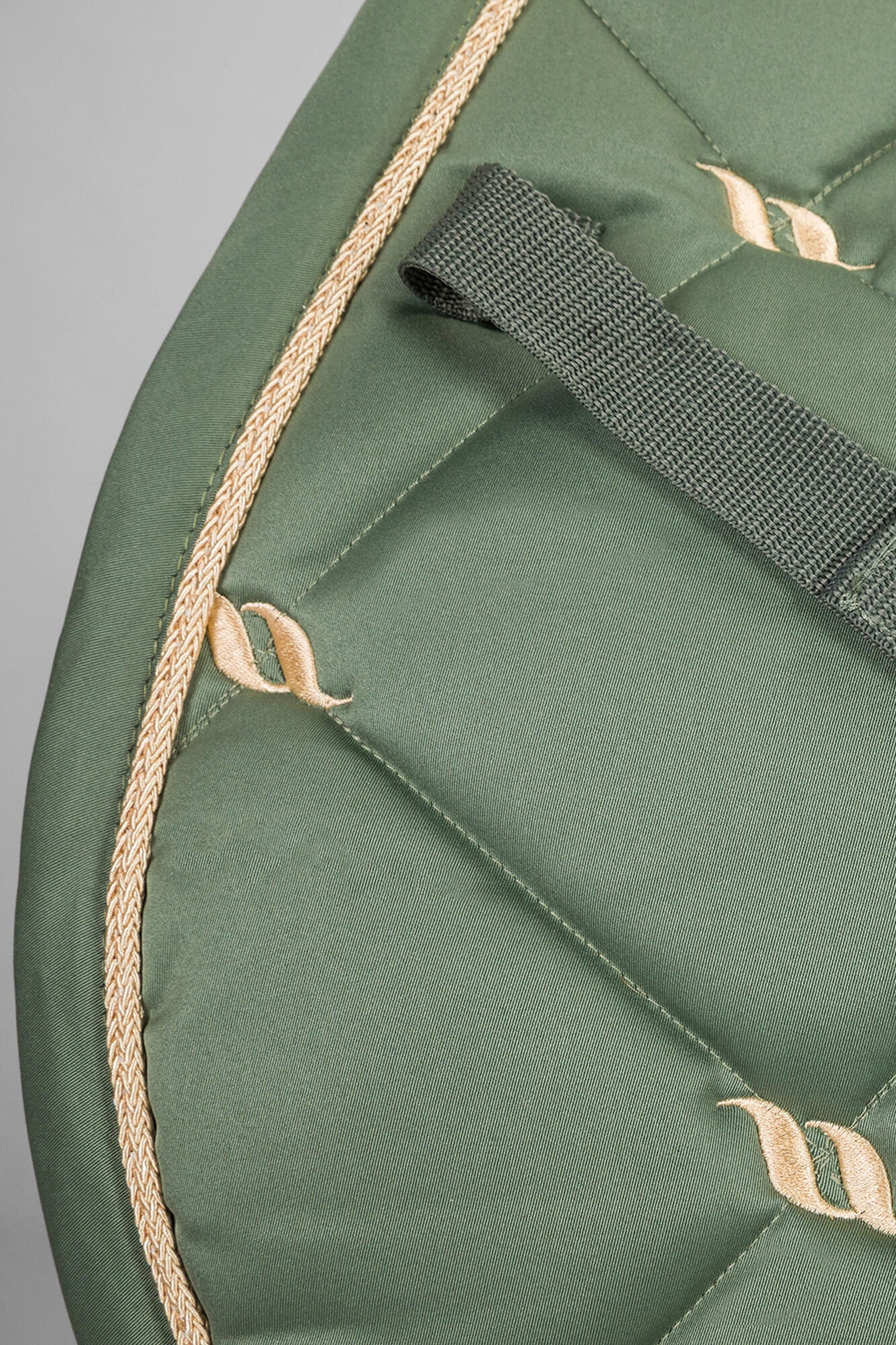 Back on Track Nights Collection Univerzální podsedlová dečka Saddle Pads