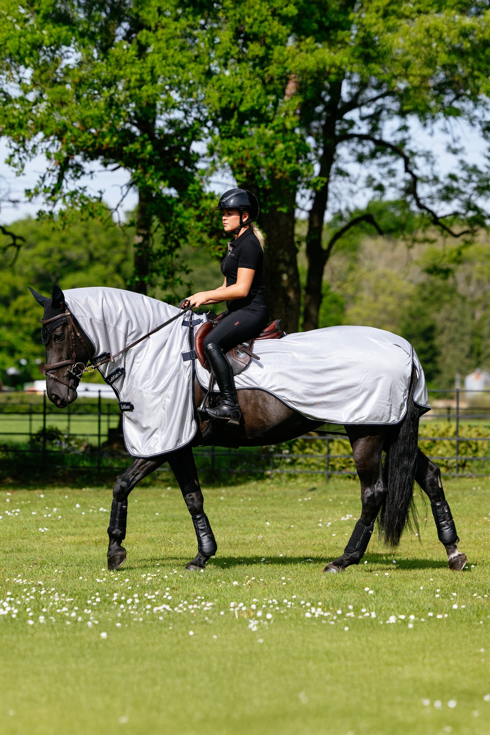 LeMieux Ride On Exercise Fly Sheet With Detachable Neck and Shoulder Parts Horse Rugs
