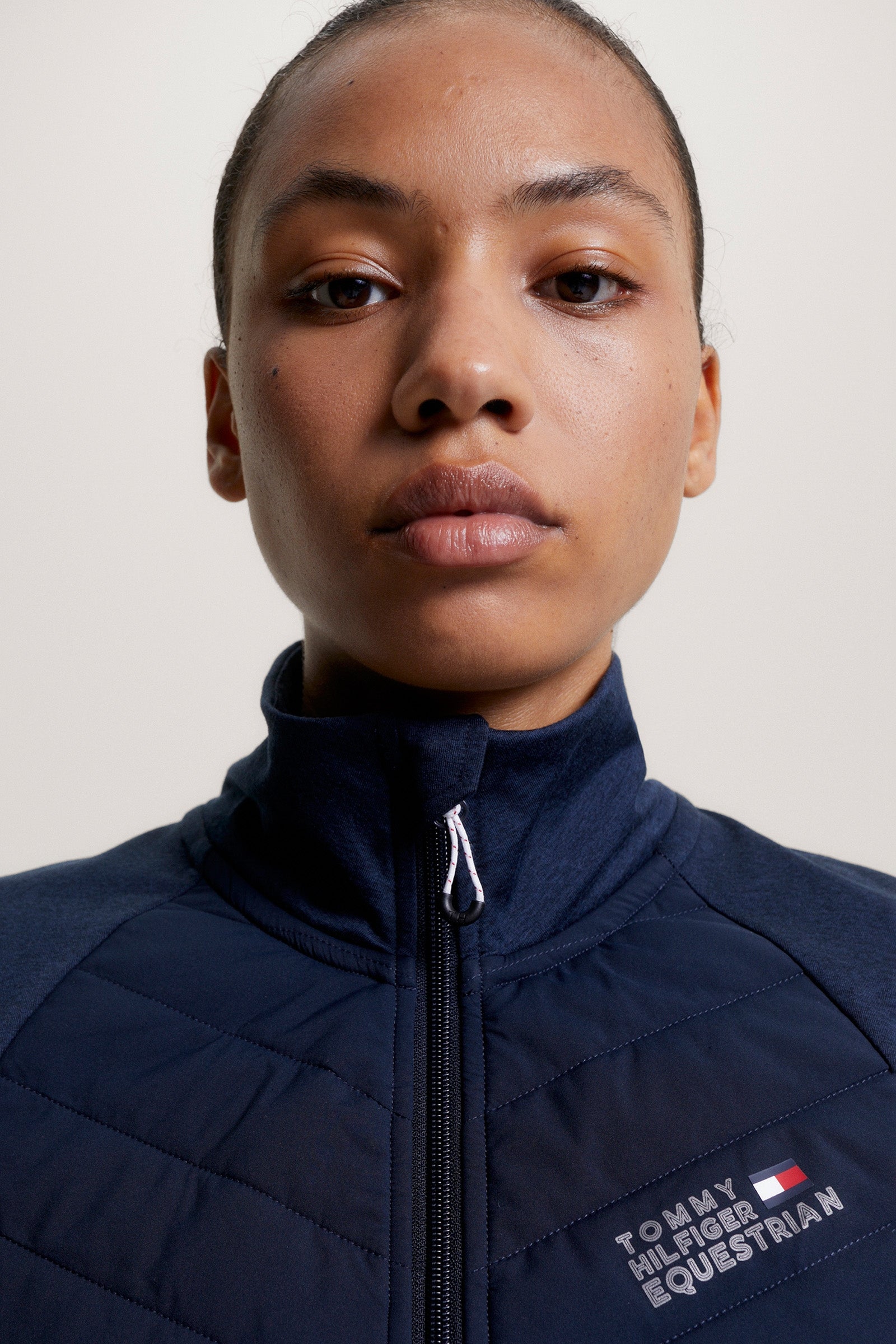Tommy Hilfiger Equestrian Gramercy izolovaný dámský hybridní vest Women’s Riding Clothing