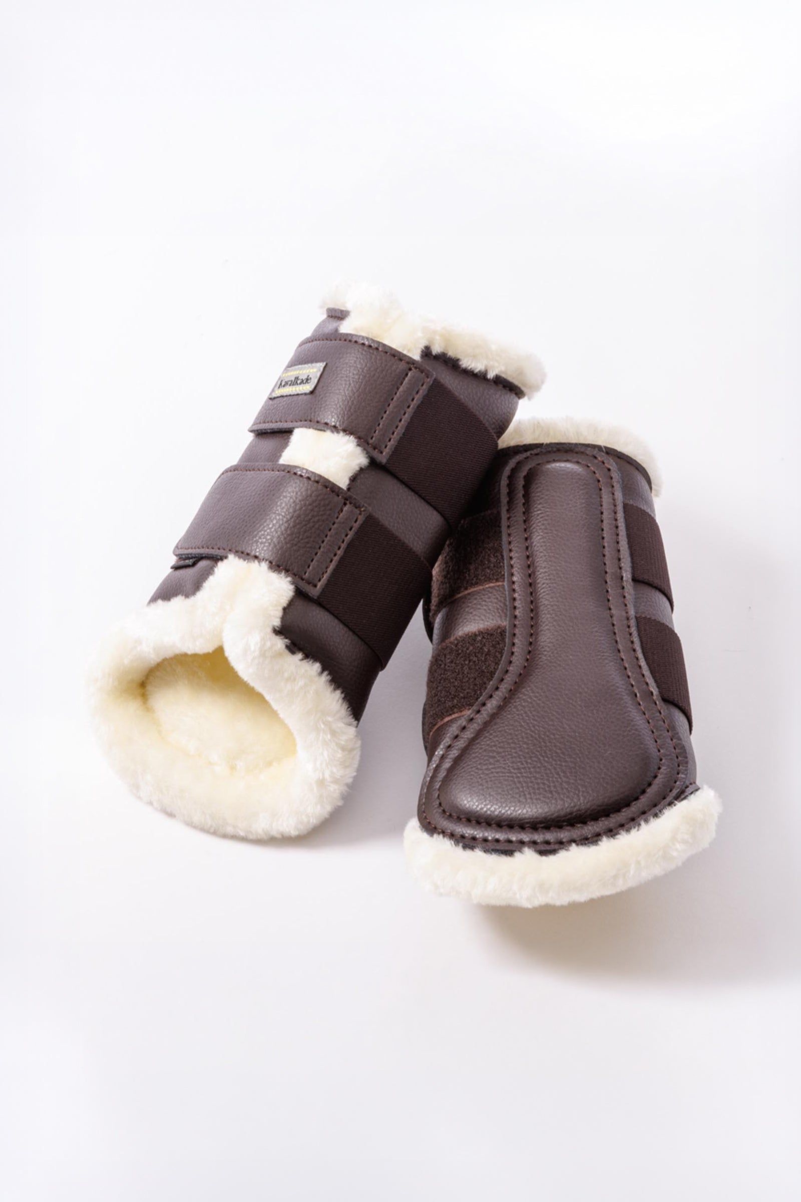 Kavalkade Anatomic kamaše ze syntetické kůže s umělým beránkem Leg Protection & Hoof Protection for Horses