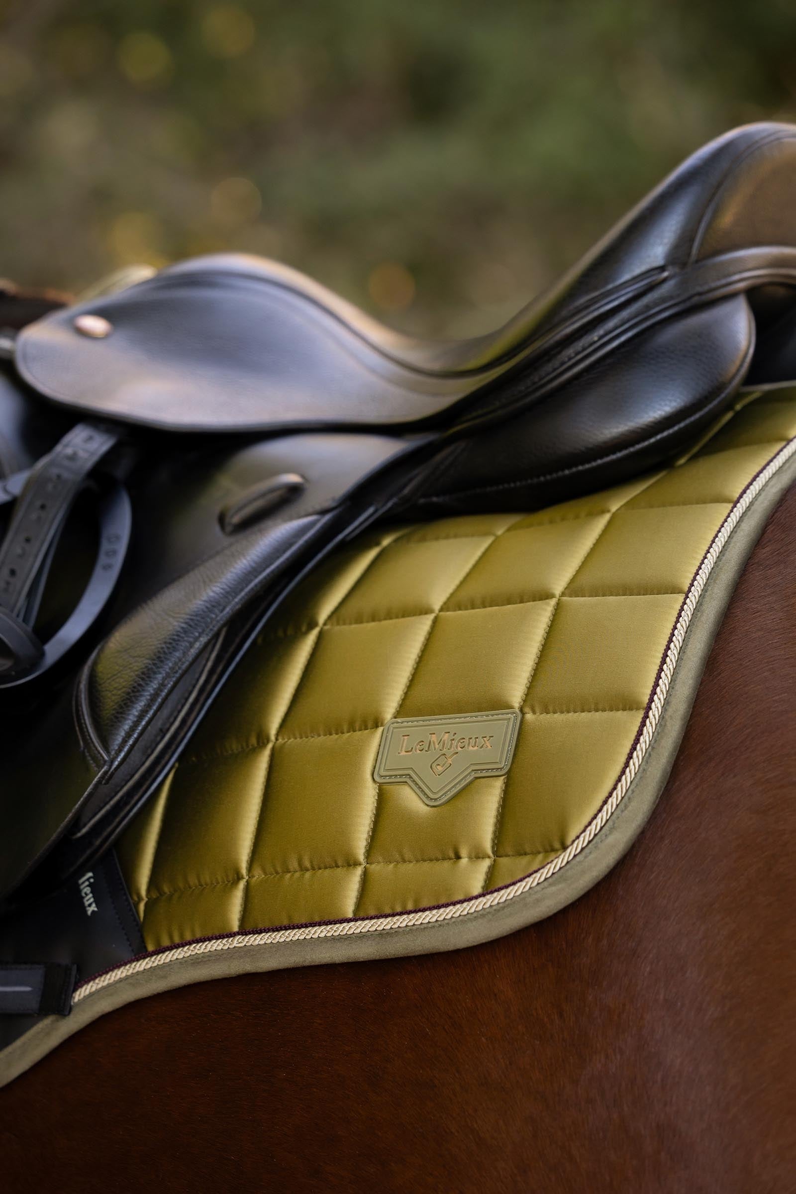 LeMieux Lemieux Loire Classic Close Contact Square Saddle Pad Saddle Pads