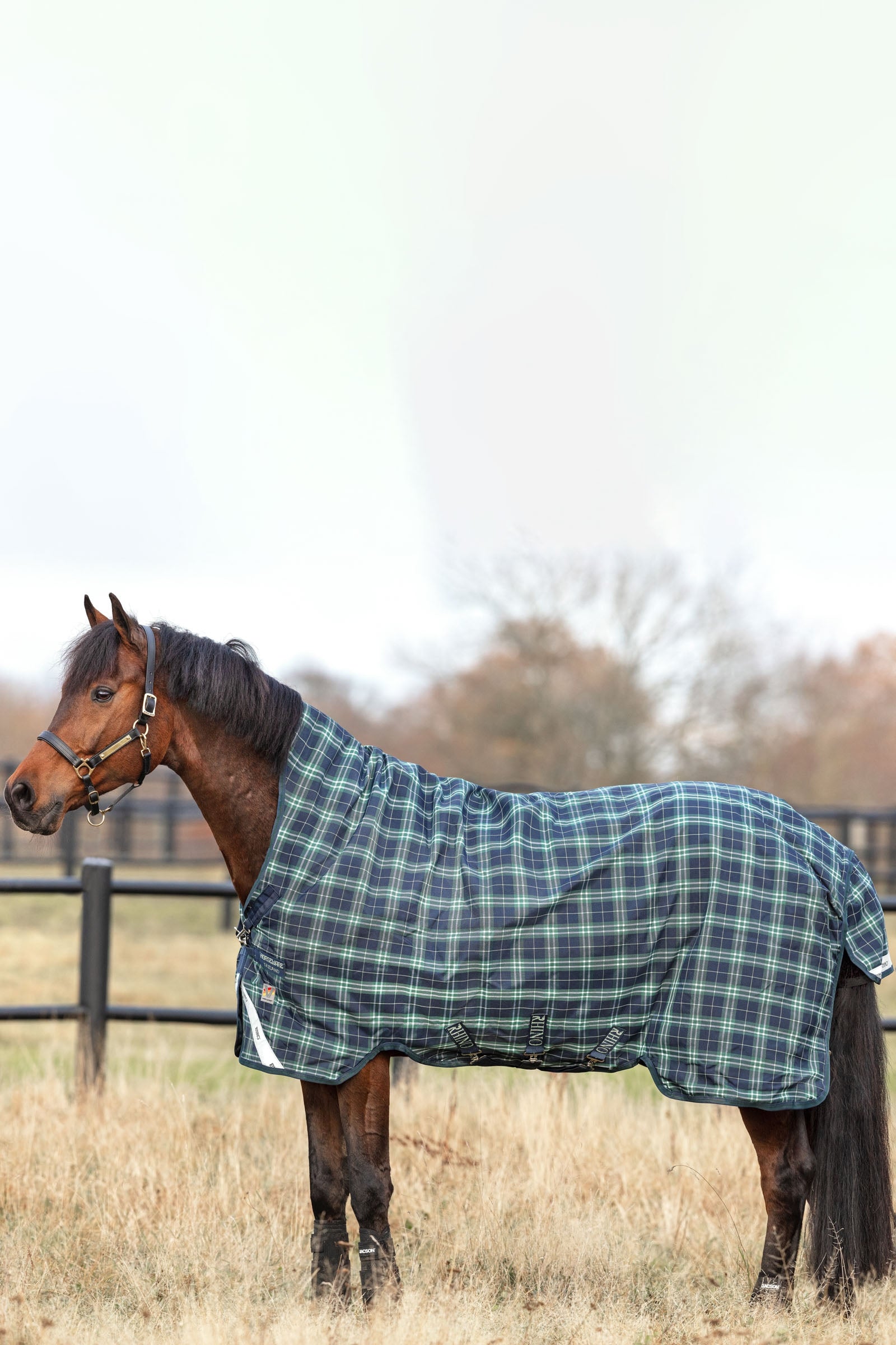 Horseware Rhino Wug Vari-Layer Výběhová deka s vysokým krkem, 250g Horse Rugs