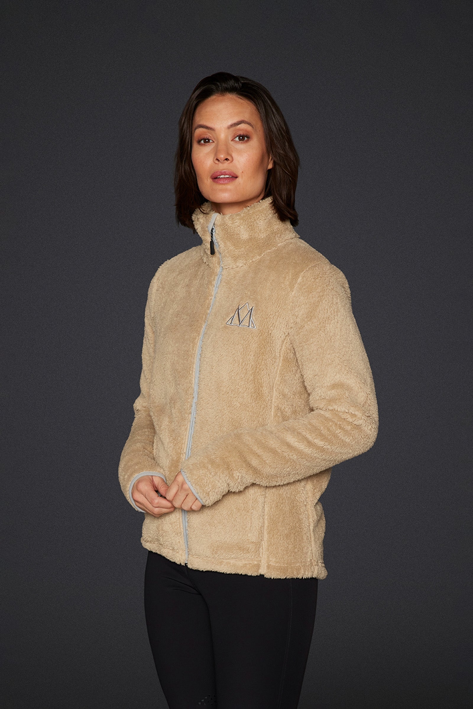 Model shot 2