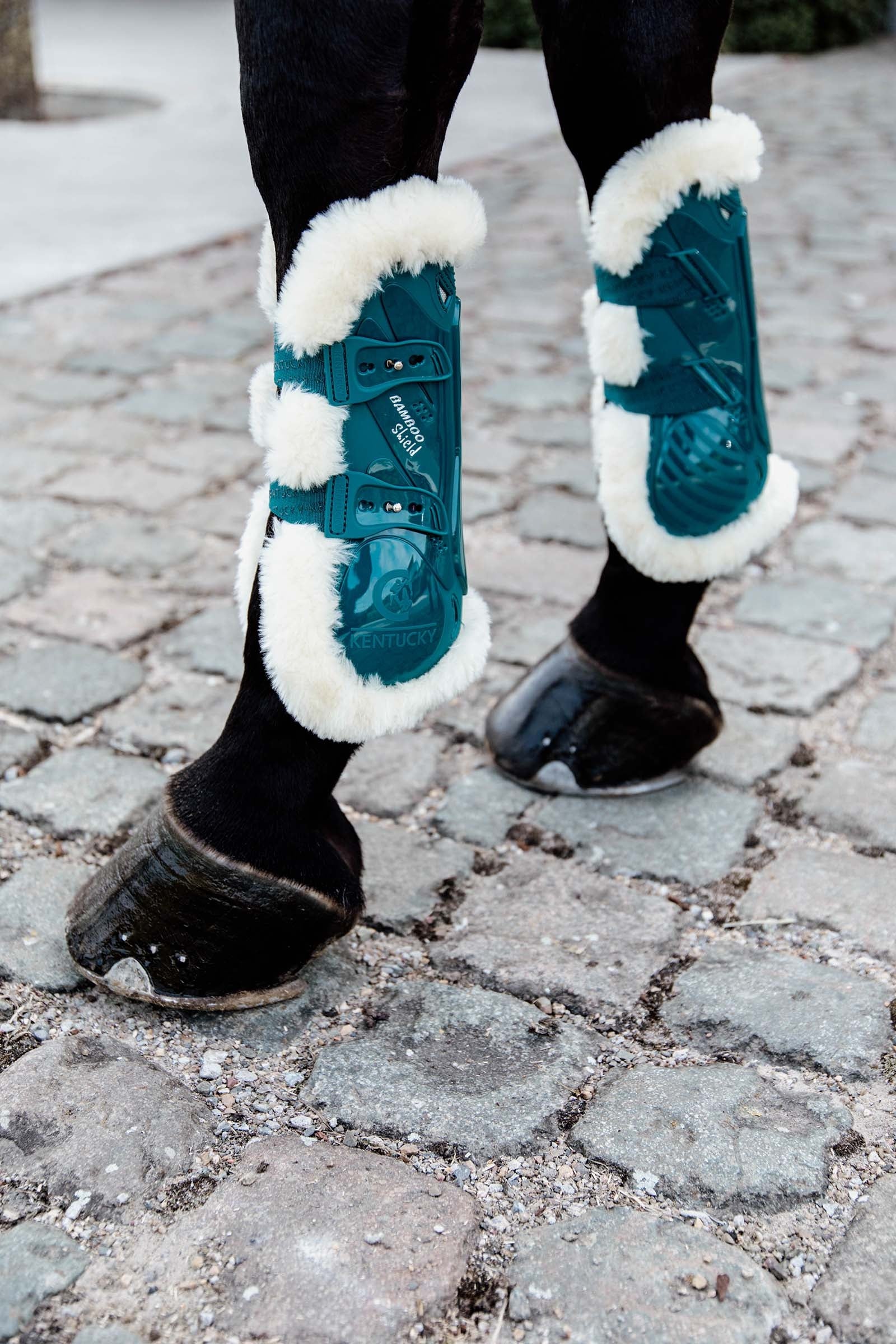 Kentucky Horsewear Vegan Sheepskin Bamboo Elastic Tendon Boots Leg Protection & Hoof Protection for Horses