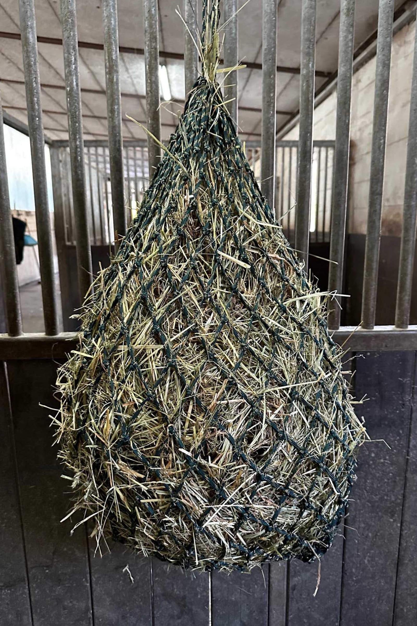 USG síť na seno s třpytkami, oka 5 x 5 cm Horse Feeders & Waterers