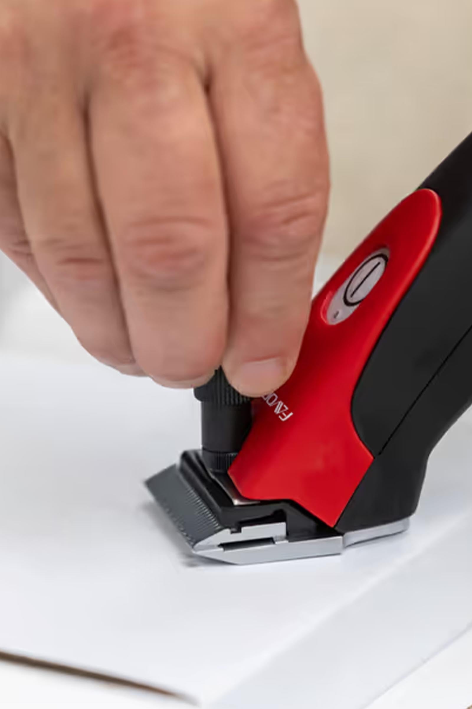 Aesculap Favorita CLi Clipper, cordless (incl. 1 battery) Horse Clipping & Trimming Tools