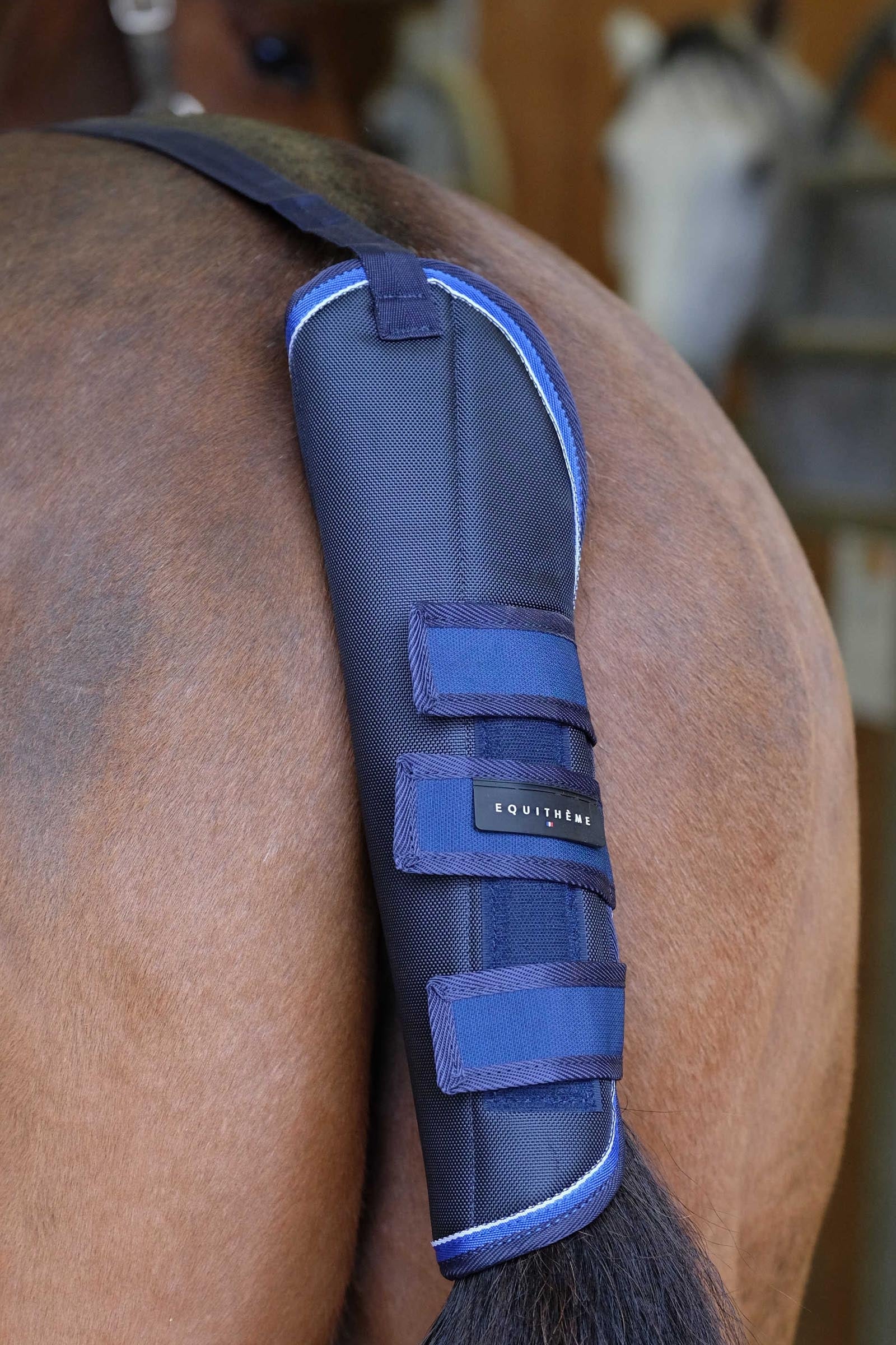 EQUITHÈME TYREX 1680D chránič ocasu Leg & Hoof Protection