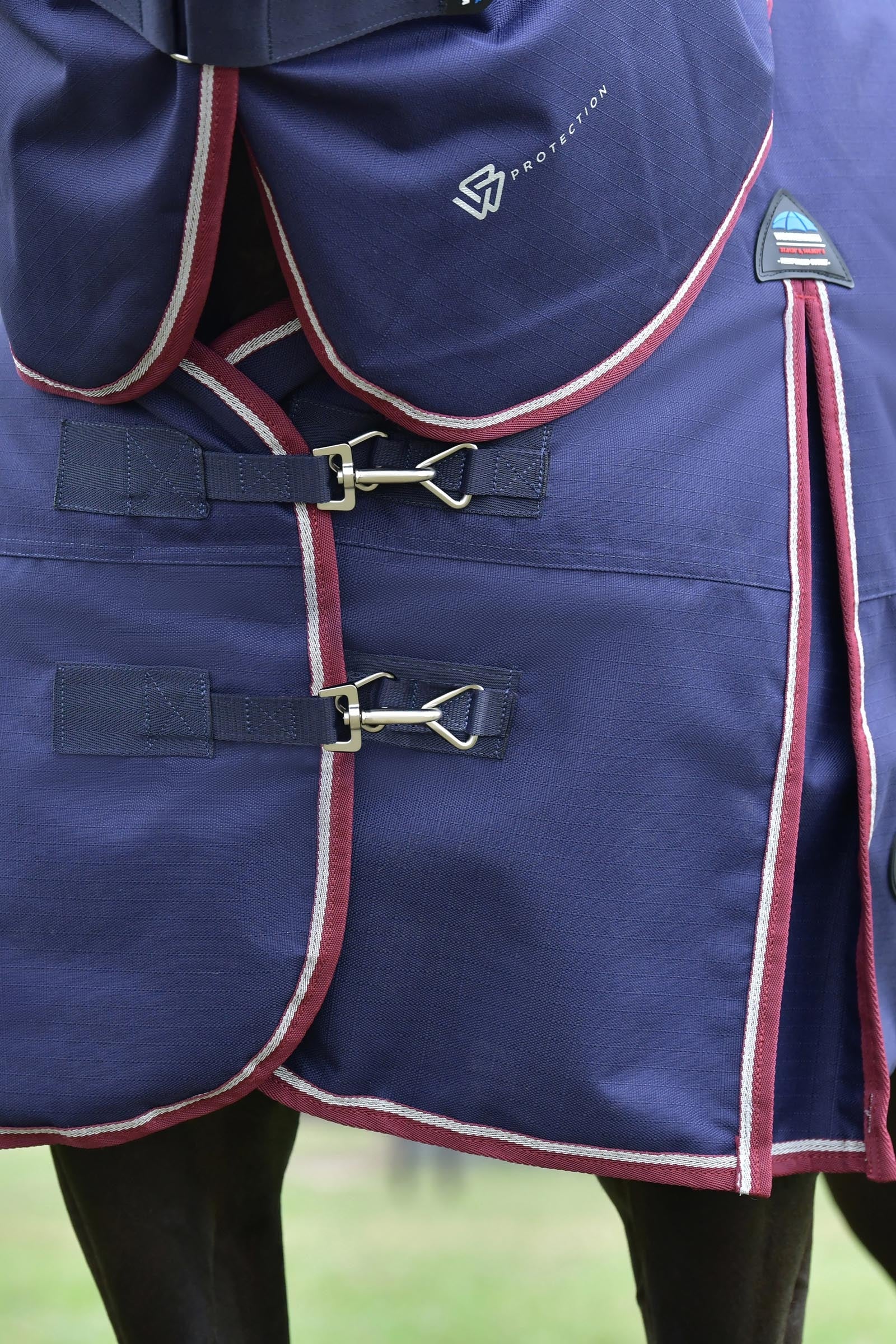 Weatherbeeta Comfitec Essential Turnout Detach-a-Neck, 50 g Horse Rugs