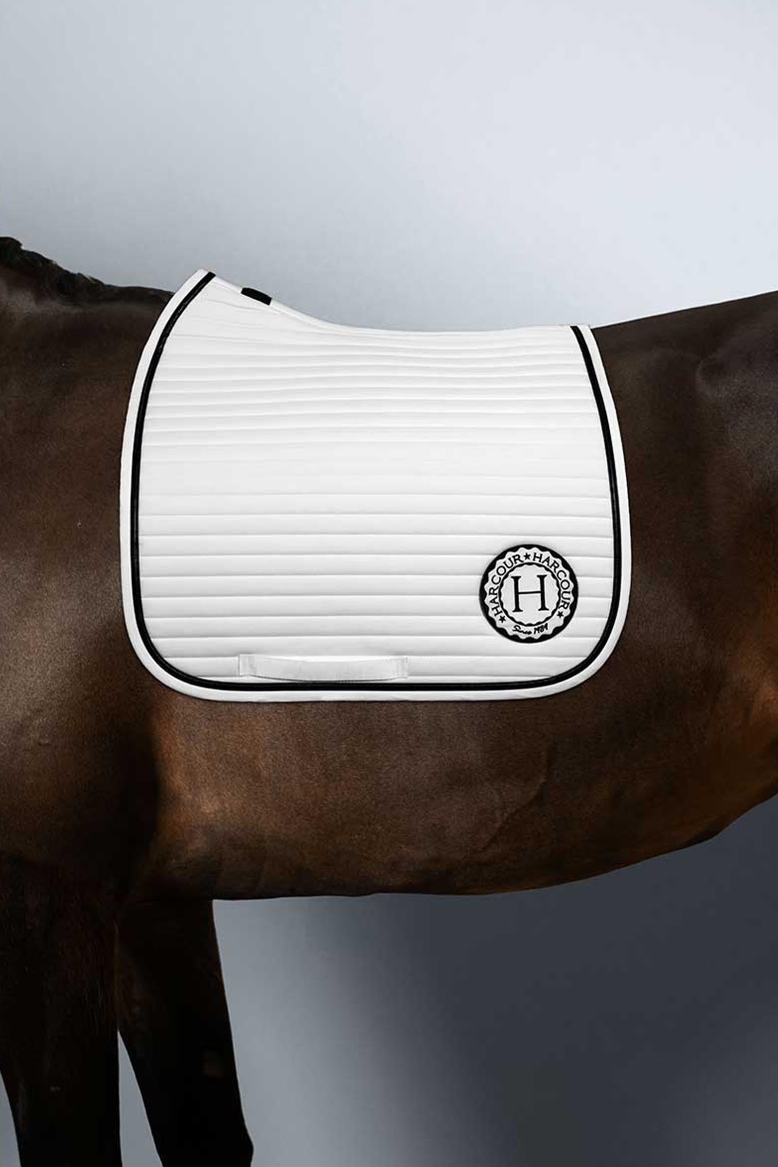 Harcour Karembar drezurní podsedlová dečka Saddle Pads
