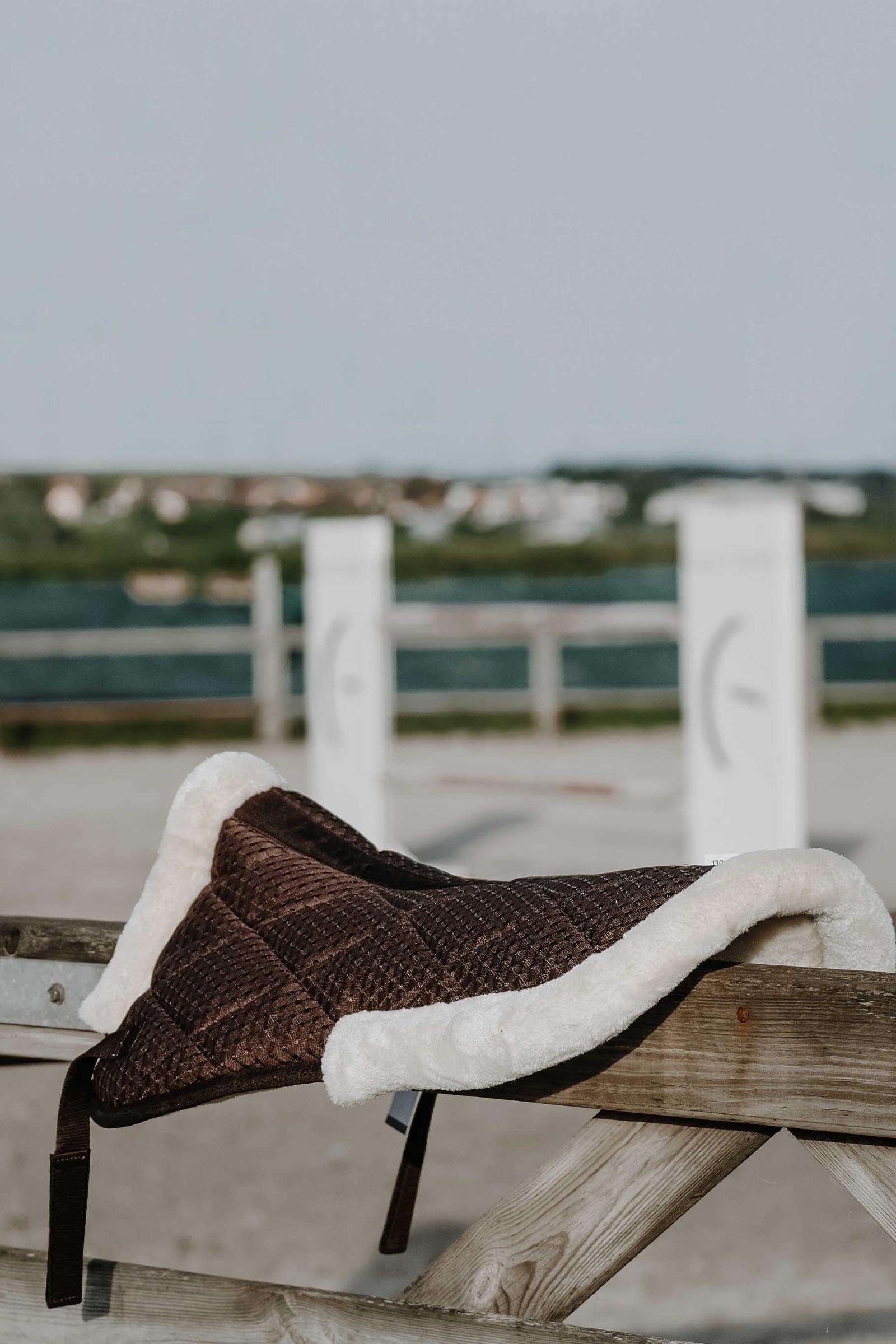 Lifestyle shot 1