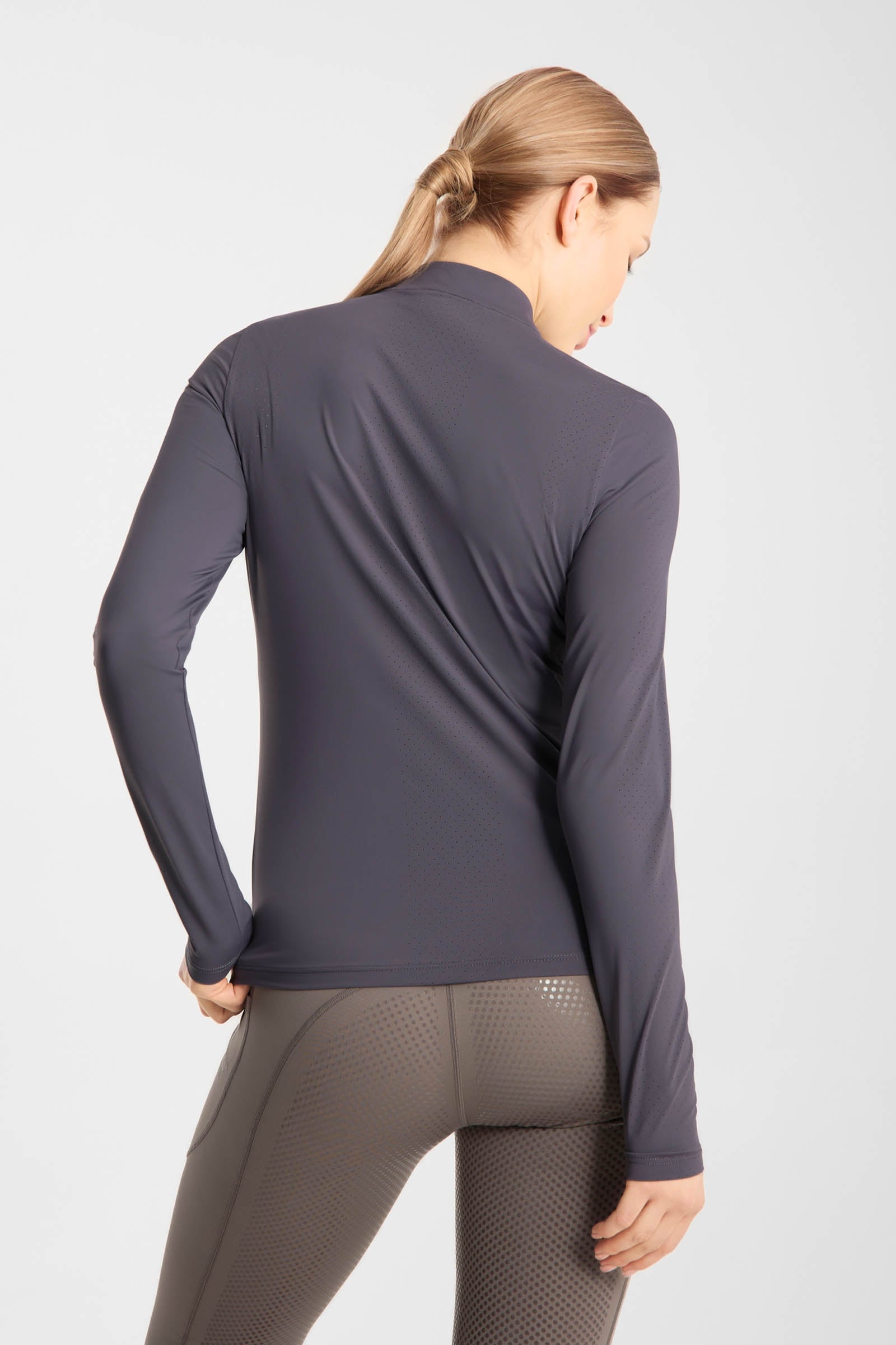 Horze Emmie Women´s Cooling Training Shirt, Long Sleeves Women’s Riding Clothing