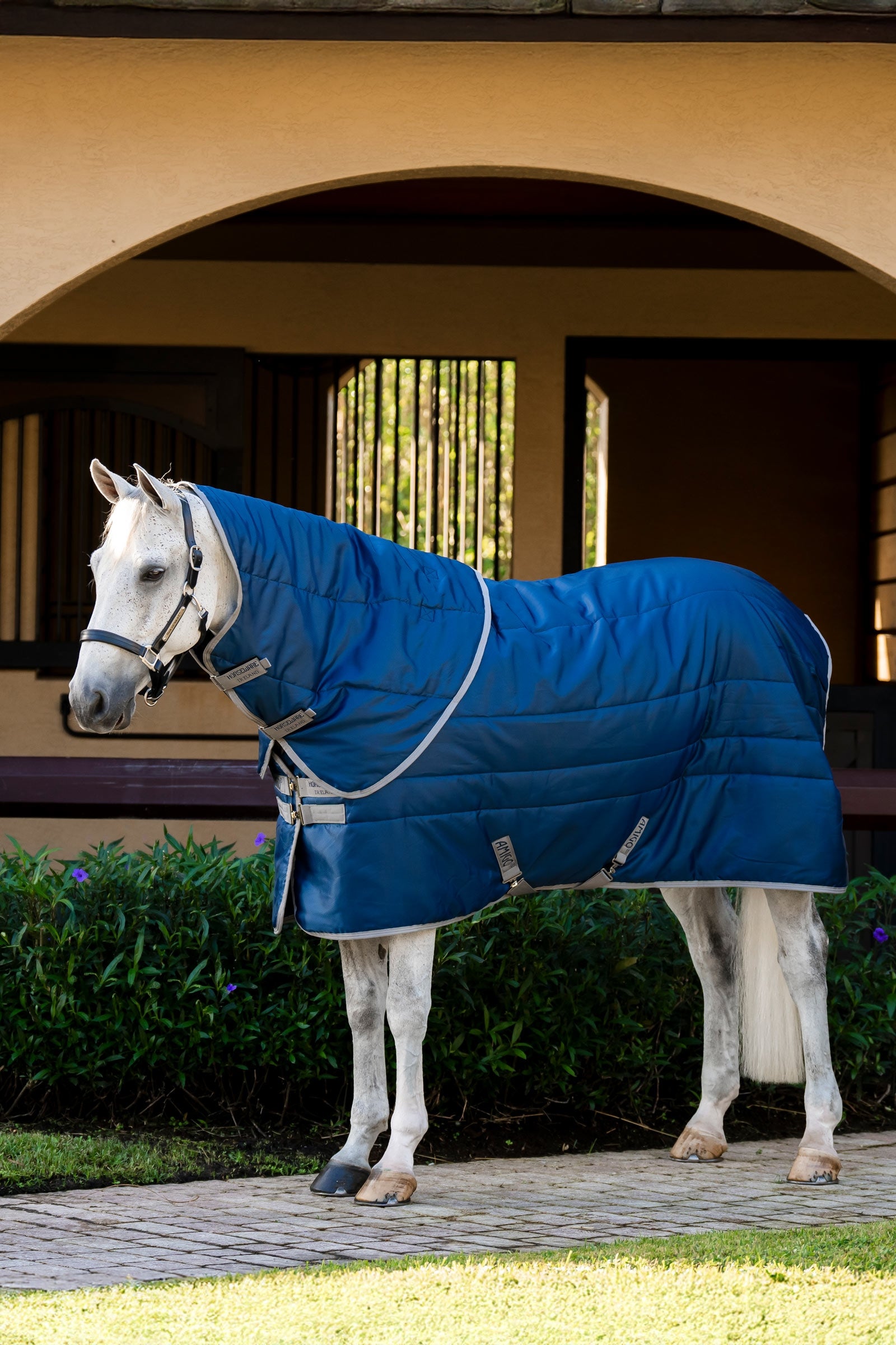 Horseware Amigo Ripstop Insulator Plus stájová deka, 200 g Horse Rugs