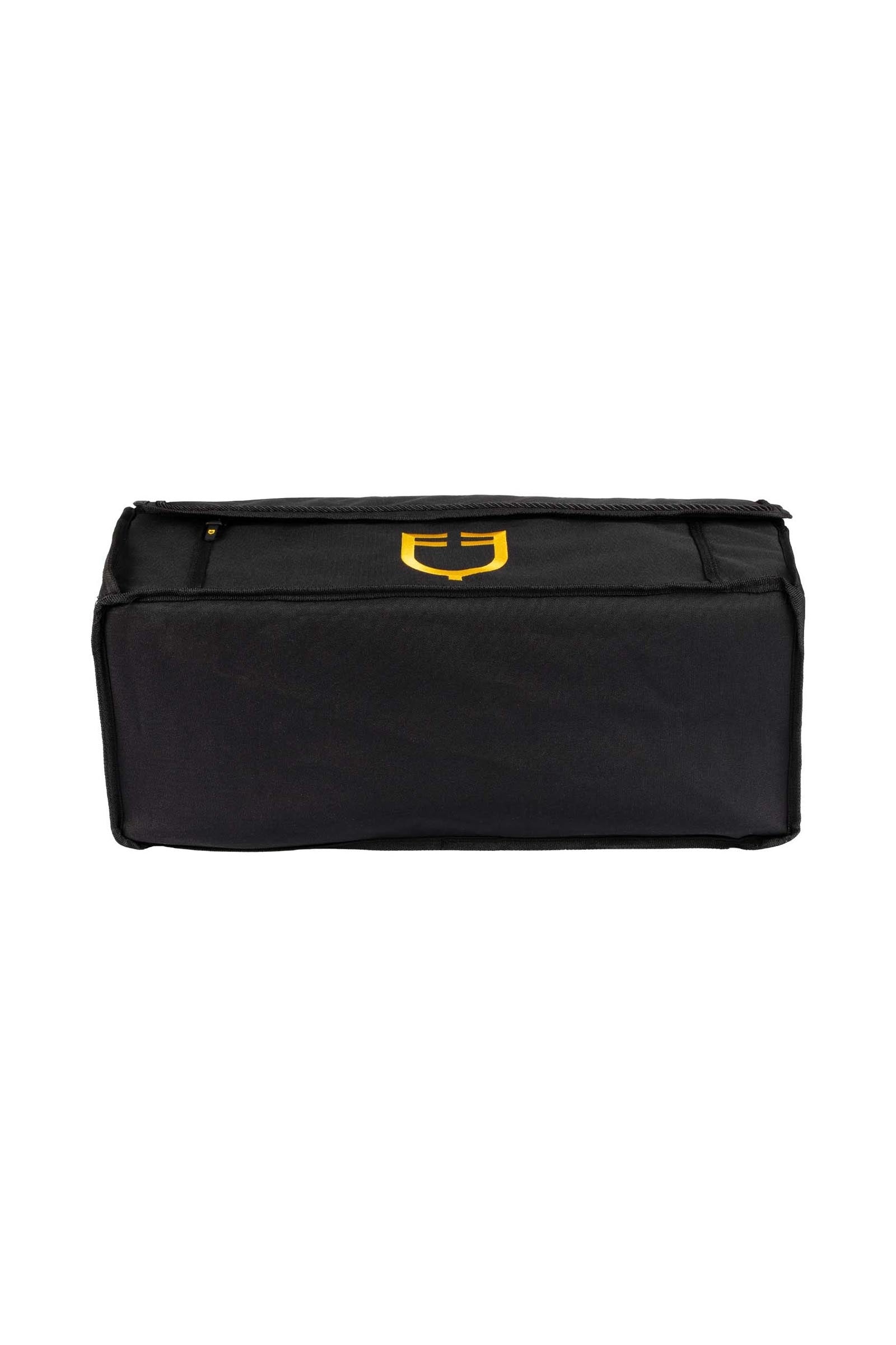 Pack shot 5