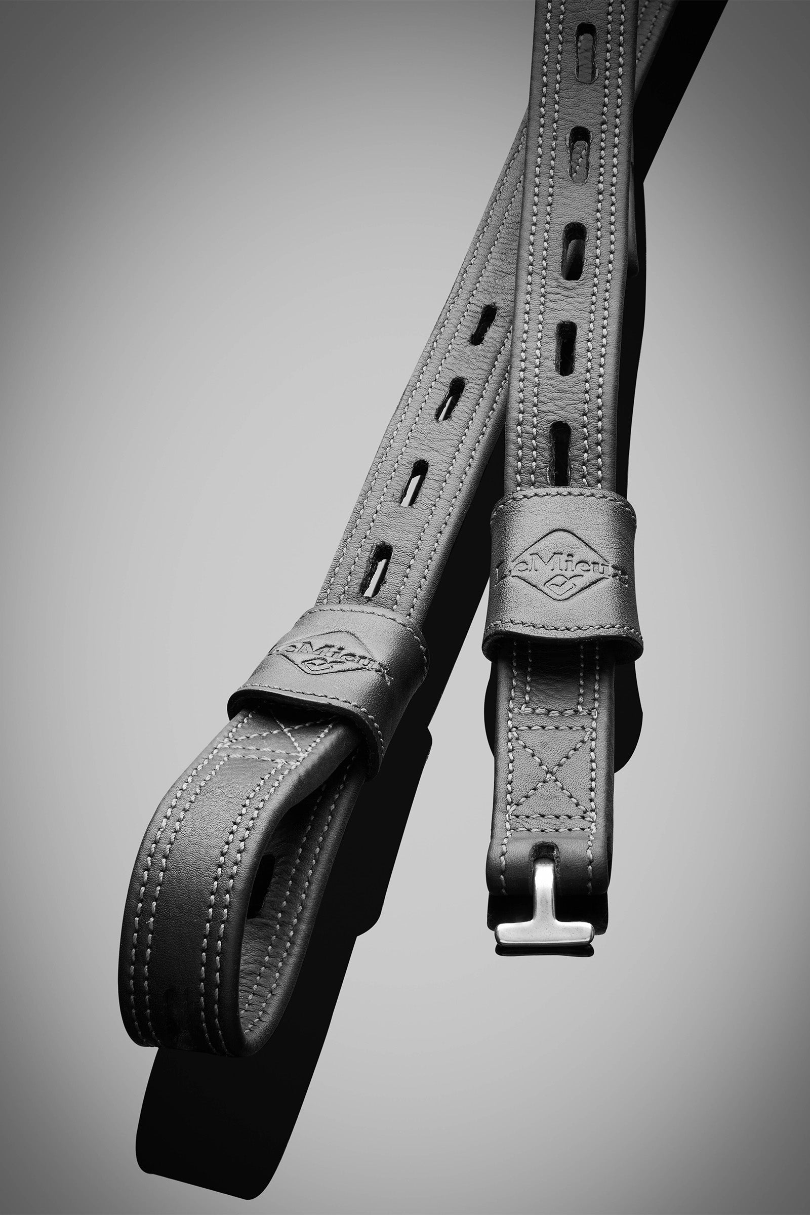 LeMieux Kožený třmen Vector Saddles, Girths & Stirrups